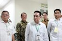 Wakil Menteri Kesehatan (Wamenkes) Republik Indonesia, Benyamin Paulus Oktavianus, saat melakukan kunjungan kerja di Rumah Sakit Umum Daerah (RSUD) dr. Loekmono Hadi Kudus, Selasa, 13/10/2026. (Foto: J05) 
