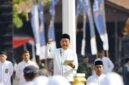 Bupati Kudus, Sam'ani Intakoris saat mempin apel peringatan Hari Santri pada Kamis, 22/10/2026.(Foto: Istimewa) 